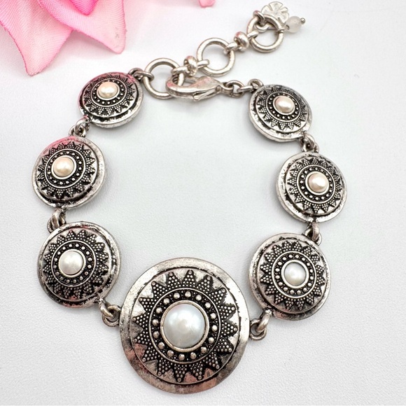 Lucky Brand Aztec Native Tribal Shield Medallion Bracelet Faux Pearl Cabochons - Picture 1 of 8